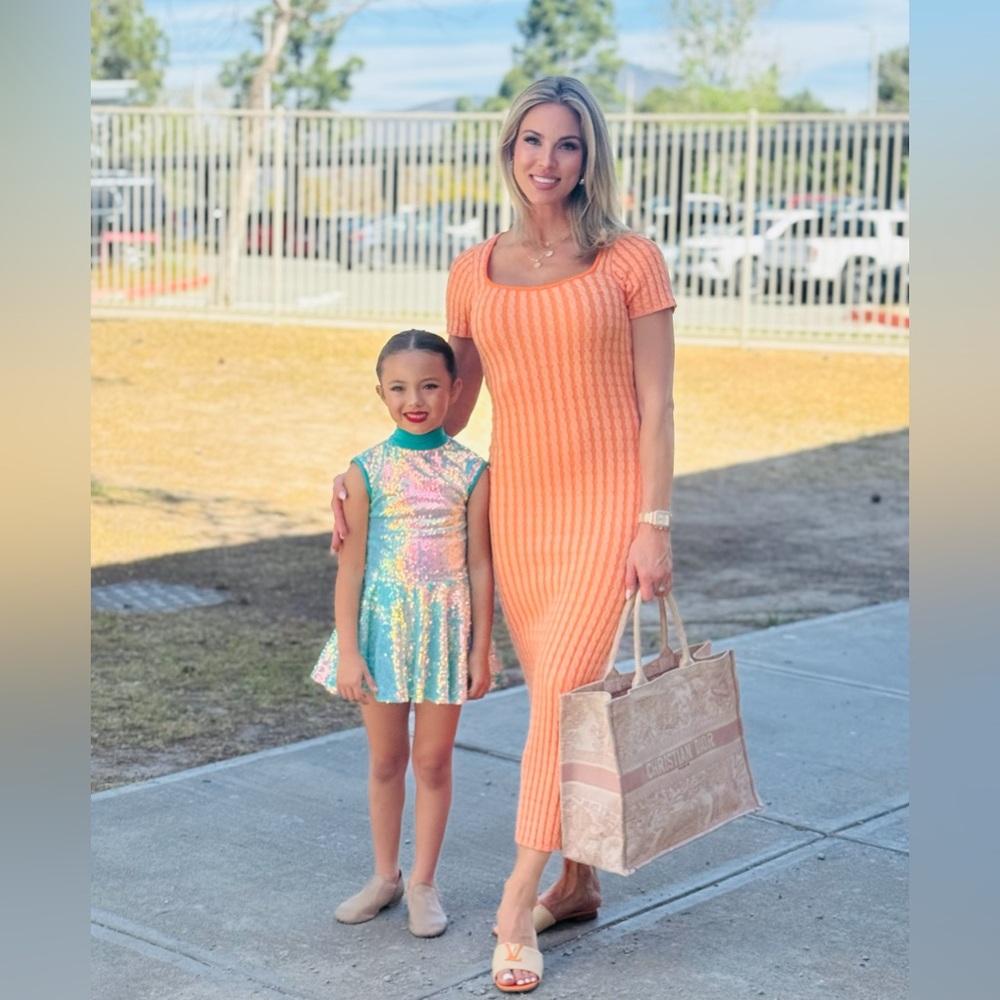 VICI- orange 🍊 Knit Midi Dress